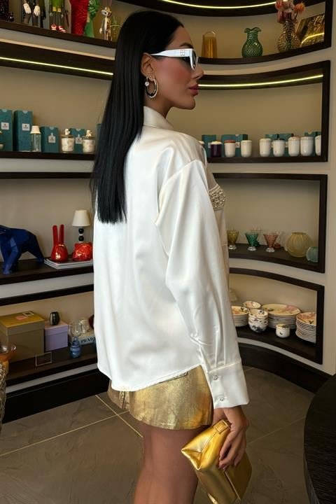 Yaka Ve Cep İnci Taşlı Saten Gömlek 3423