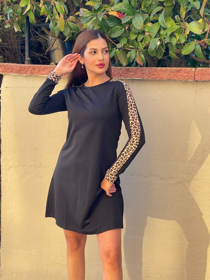 Kadın Uzun Kollu Bisiklet Yaka Kollar Leopar Detay Iki Iplik Mini Boy Elbise