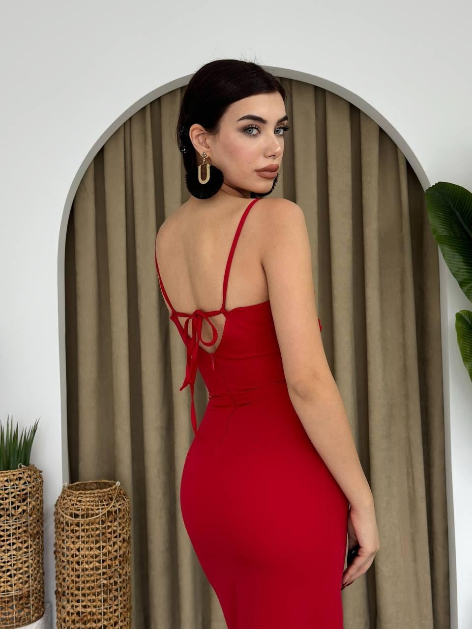 Papalia Sırt Detaylı Elbise