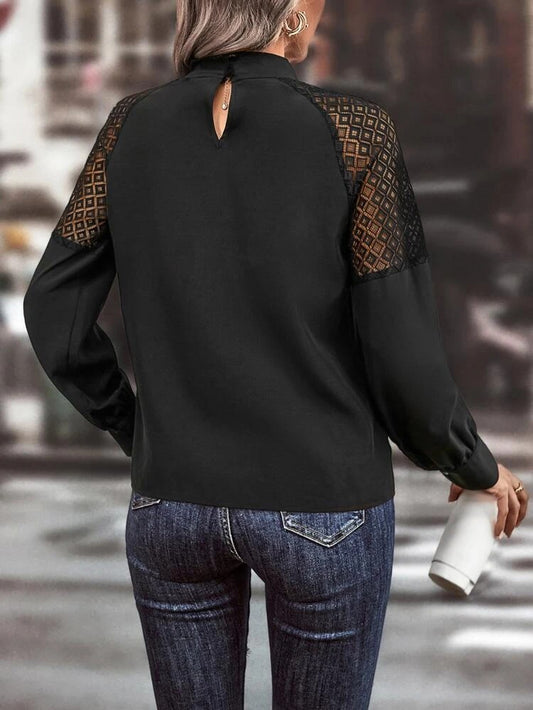 Kadın Uzun Kollu Anahtar Deliği Yaka Reglan Kol Dantel Detaylı Ithal Krep Bluz