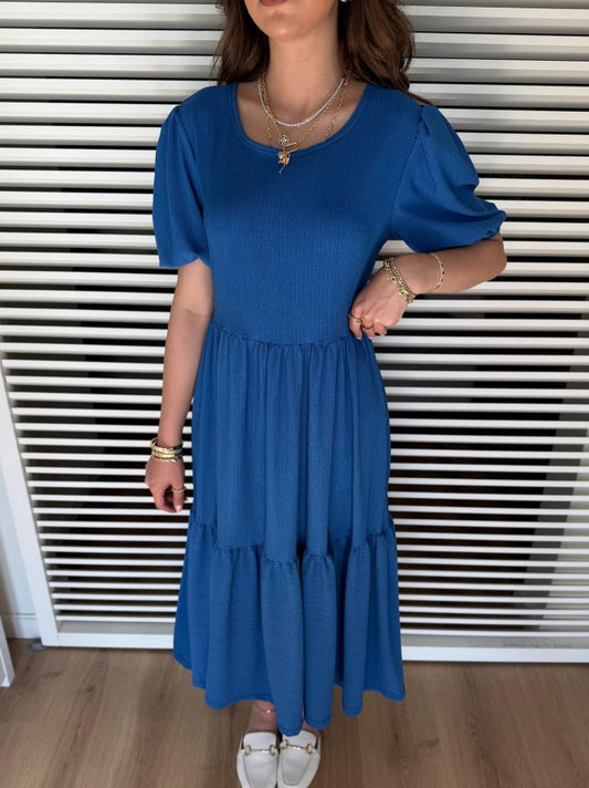 Kadın Kısa Kollu Yakası Açık Katlı Bürümcük Balon Elbise