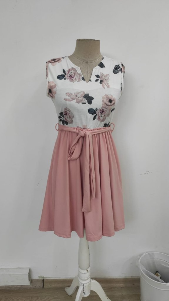 Kadın Sıfır Kollu V Yakalı çiçek Baskılı Beli Kuşaklı Dalgıç Elbise