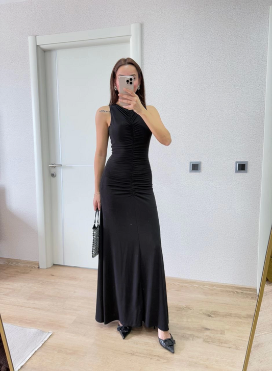 Kolsuz Büzgülü Uzun Elbise - Siyah