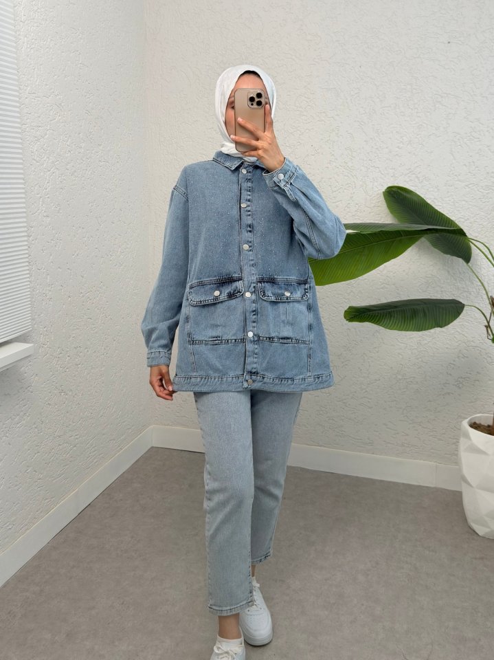 Serpme Taş Detaylı Kapaklı Cepli Kot Ceket -Buz Mavi