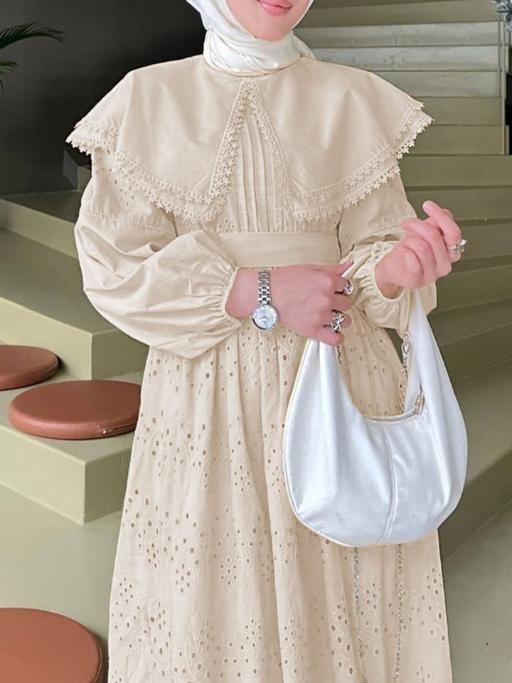 Pelerin Yaka Dantel Detaylı Elbise -Bej