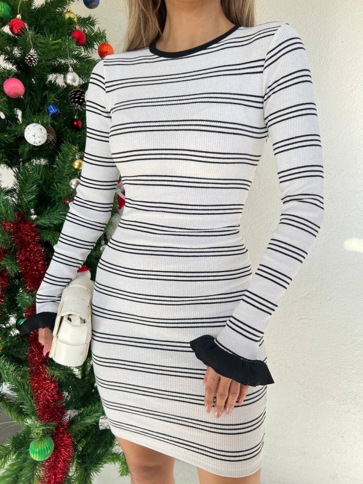 Kol Ucu Volan Çizgili Kaşkorse Elbise -Beyaz