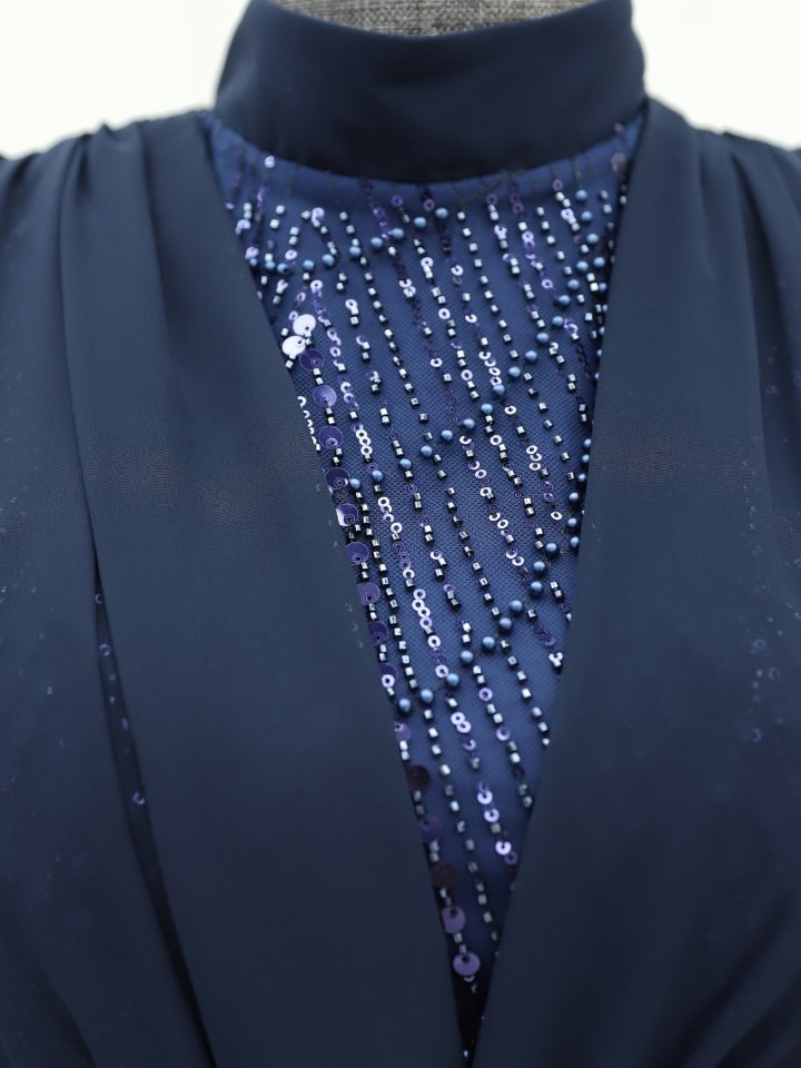 Boncuk Ve Pul Detaylı Kemerli Şifon Abiye -Laci