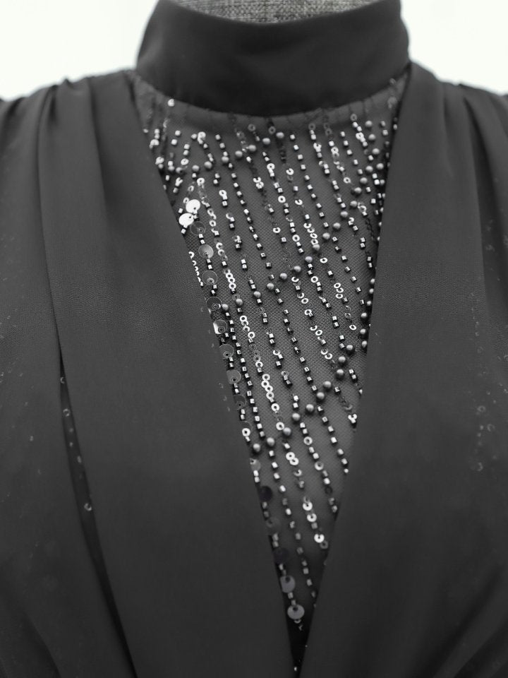 Boncuk Ve Pul Detaylı Kemerli Şifon Abiye -Siyah