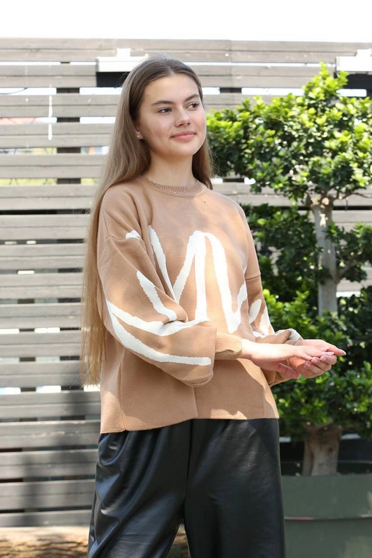 Beyaz çizgili bisiklet yaka kazak vizon