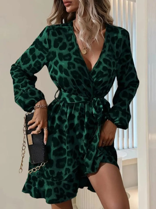 Kadın Uzun Kollu Kruvaze Yaka Beden Kuşaklı çapraz Kesim Detaylı Leopar Modal Mini Elbise