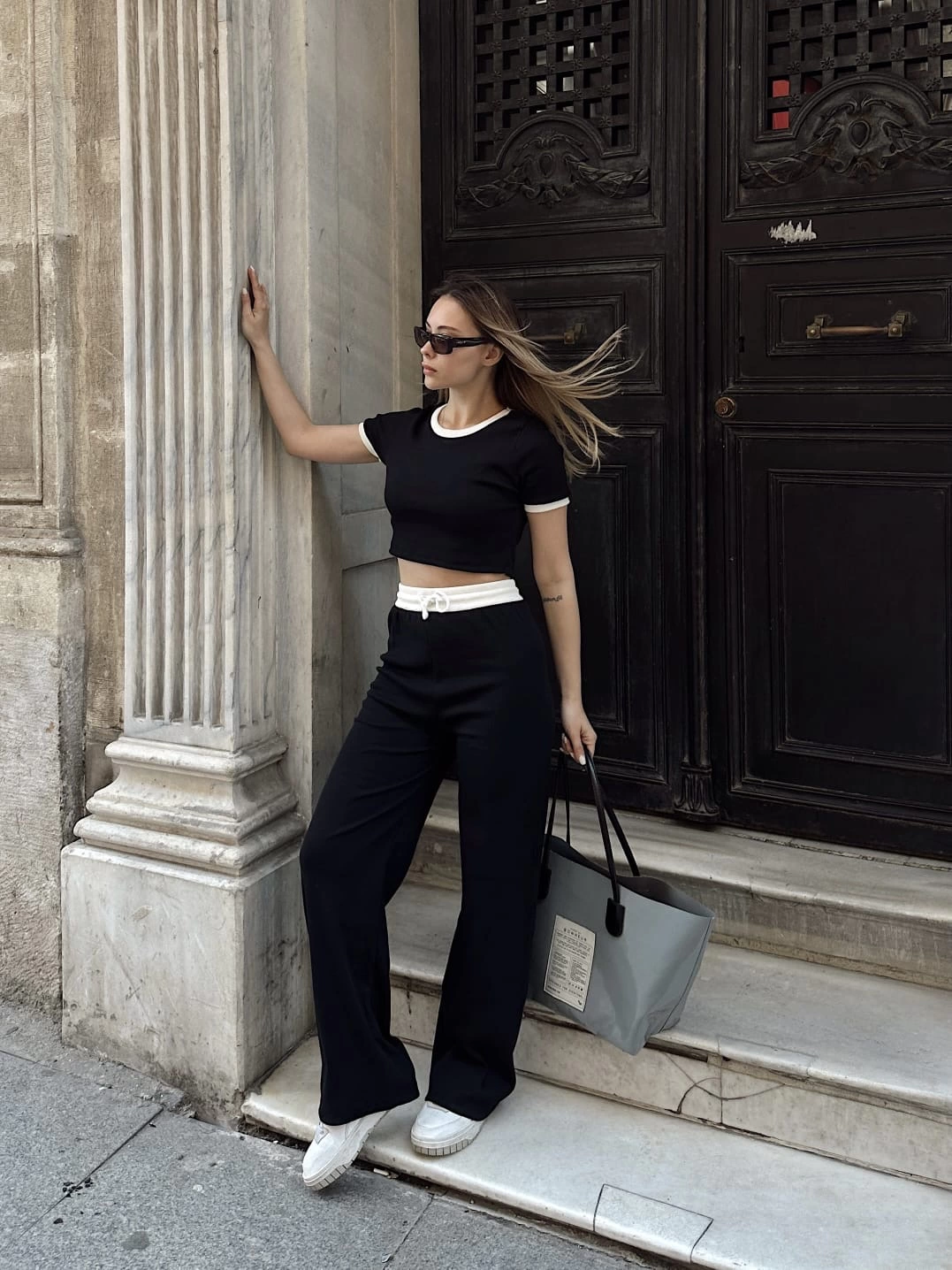 Crop pantolon biyeli takım siyah