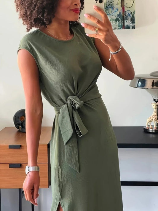 Kadın Kısa Kollu Yuvarlak Yaka Belden Bağcıklı önden Yırtmaçlı Aerobin Elbise