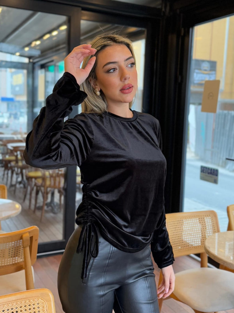 Kadın Uzun Kollu Bisiklet Yaka Yanları Ve Kolları Büzgülü Kadife Bluz