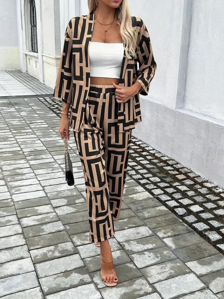 Kadın Uzun Kollu önü Açık Desenli Iki Iplik Ceket Ve Pantolon Ikili Takım