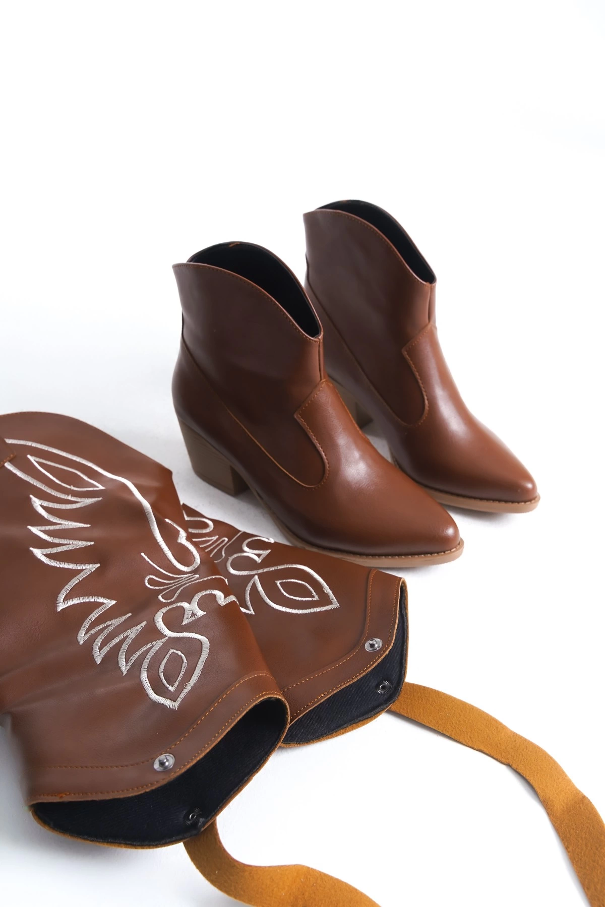 Jilla Taba Cilt Tak Çıkar Topuklu Bot Ve Çizme