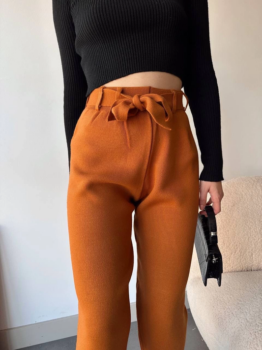 Kendinden kemerli triko pantolon camel