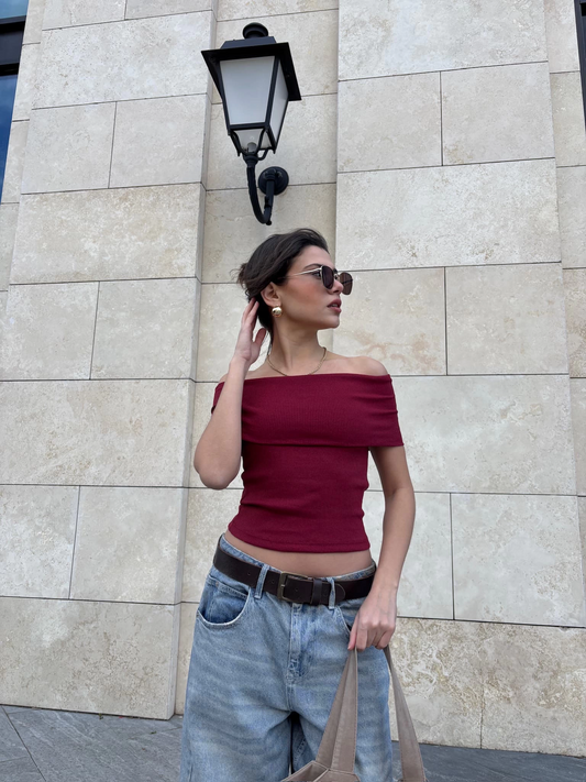 Madonna yaka sıfır kol bluz