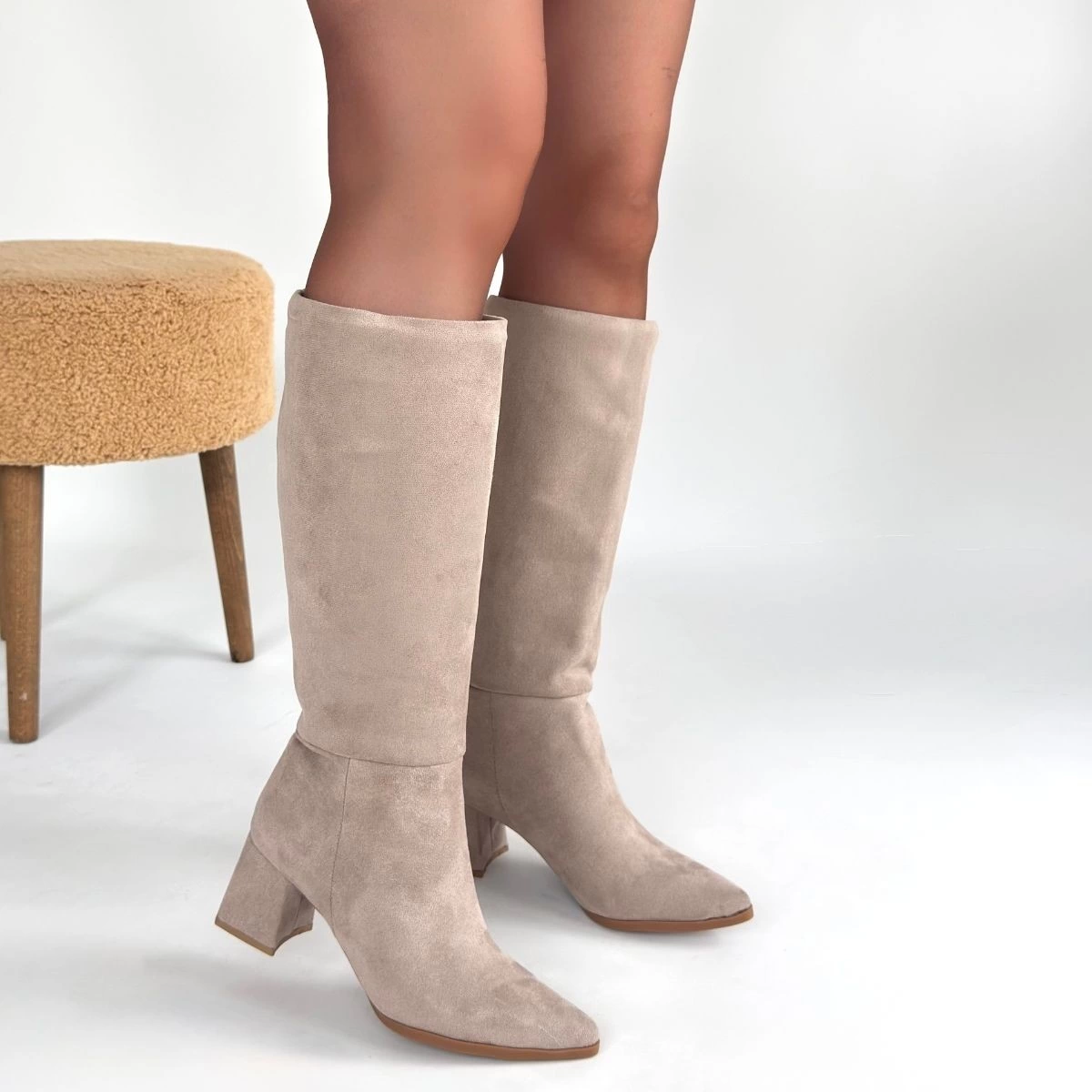 Roksa Bej Süet Topuklu Çizme