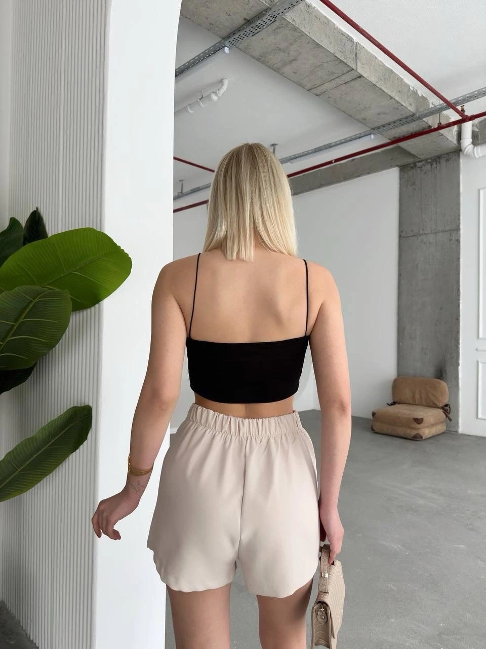 Tek yırtmajlı şort etek
