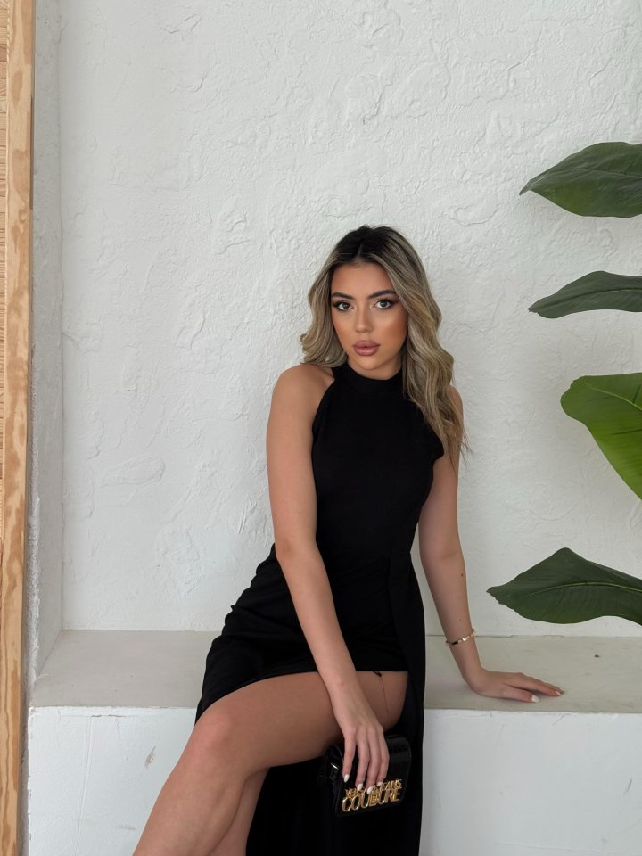 Kadın Halter Yaka Derin Yırtmaç Detaylı Tam Boy Ithal Krep Abiye Elbise