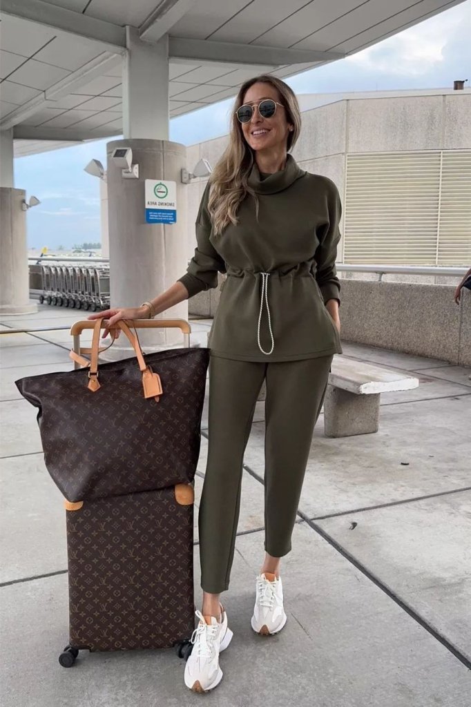 Kadın Uzun Kollu Balıkçı Yaka Belden Lastikli Modal Bluz Ve Pantolon Ikili Takım