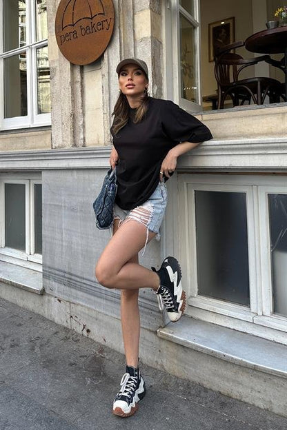 Ocean Sırtı Brodeli Tişört 8022-8