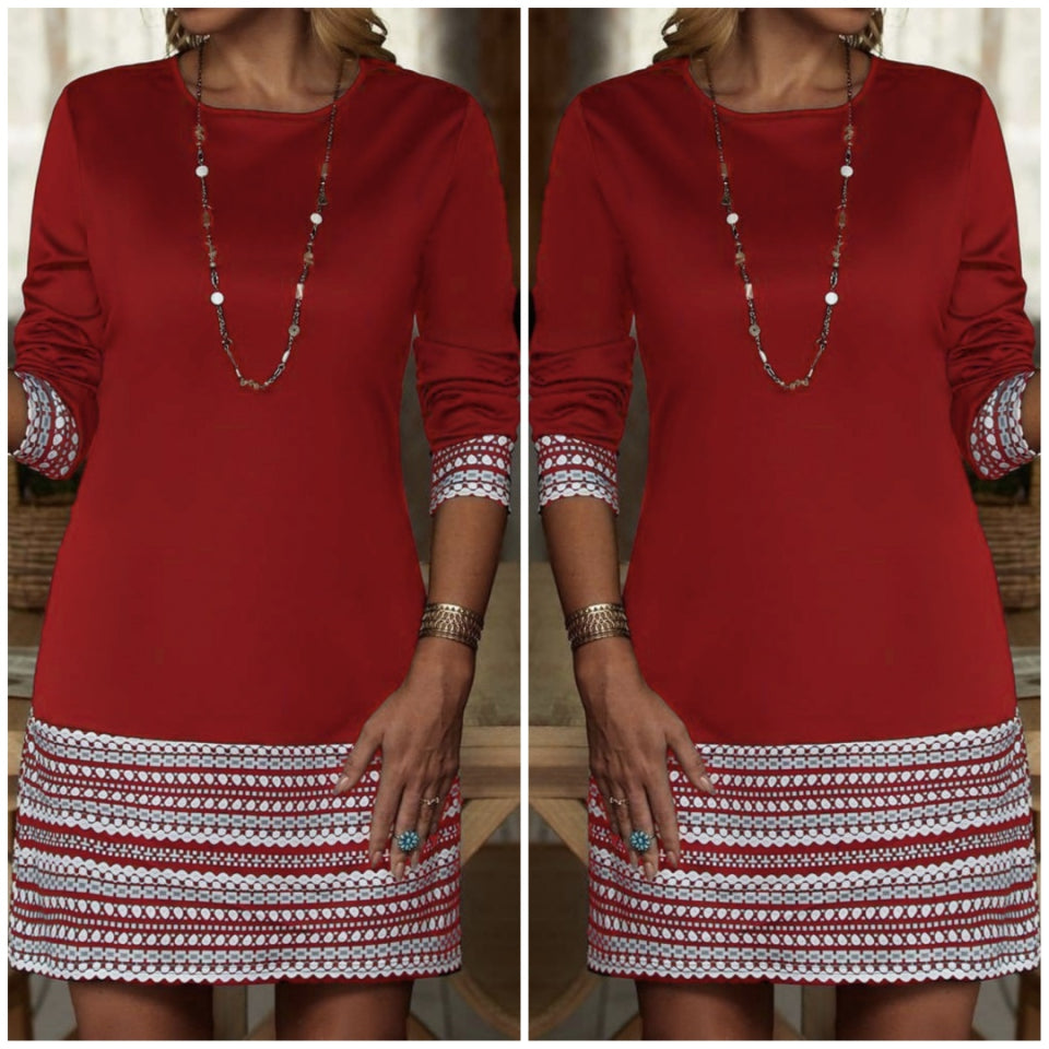 Kadın Uzun Kollu Bisiklet Yaka Kol Ağzı Ve Etek Ucu Baskılı Iki Iplik Elbise