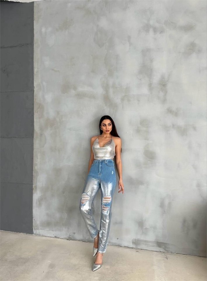 DİZ YIRTIK VARAKLI MOM KOT PANTOLON - Gümüş