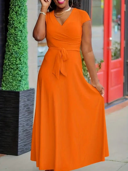 Kadın Kısa Kollu V Yakalı Belden Kuşaklı Maksi Boy Viskon Elbise