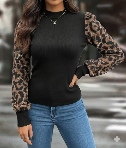 Kadın Uzun Kollu Yarı Balıkçı Yaka Leopar Detaylı Kaşkorse Bluz