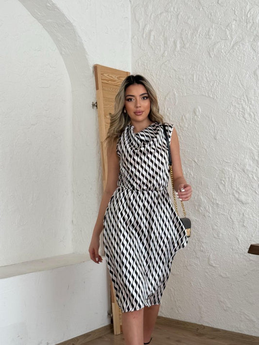 Kadın Degaje Yaka önden çapraz Detay Saten Midi Elbise