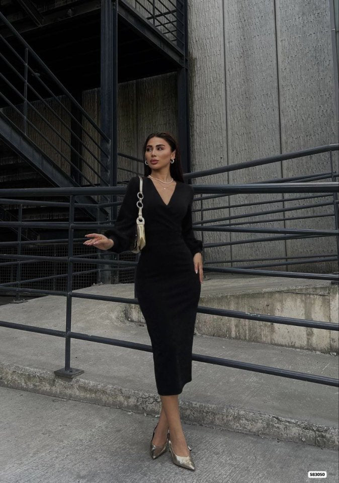 Kadın Uzun Kollu Kruvaze Yaka Büzgü Ve Balon Kol Detay Krep Kumaş Maxi Boy Simli Elbise