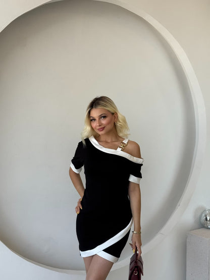 Kadın Kısa Kollu Asimetrik Kesim Yaka şerit Ve Aksesuar Detaylı Modal Elbise