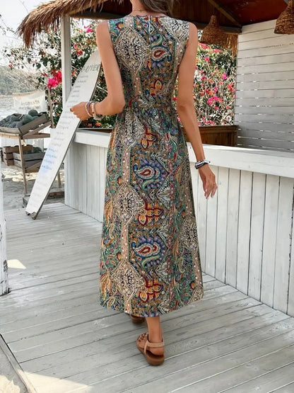 Kadın Kolsuz V Yakalı Desenli Süprem Tulum Elbise