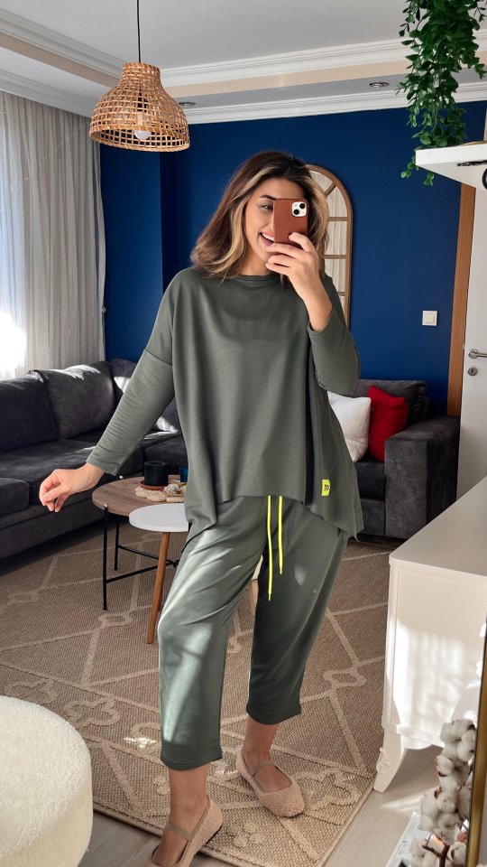 Kadın Iki Iplik Viskon Pamuk Kumaş Arma Detaylı Ikili Takım