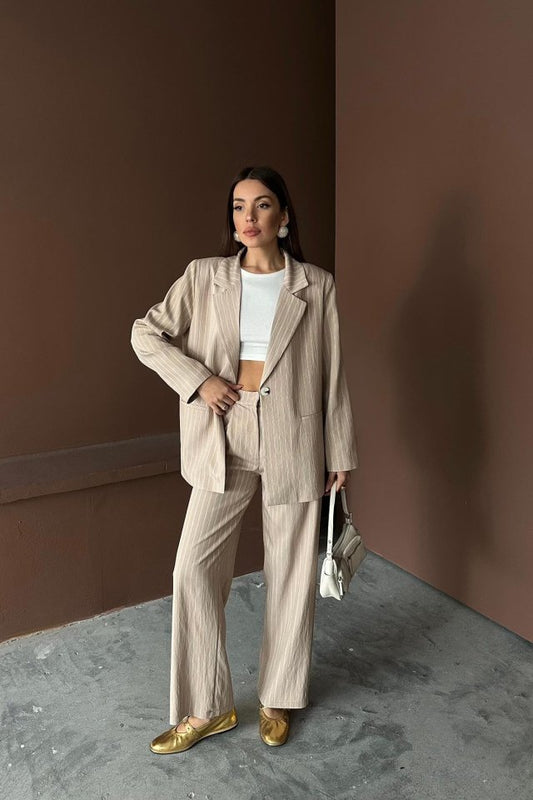 Bej Çizgili Ceket Ve Pantolon Takım