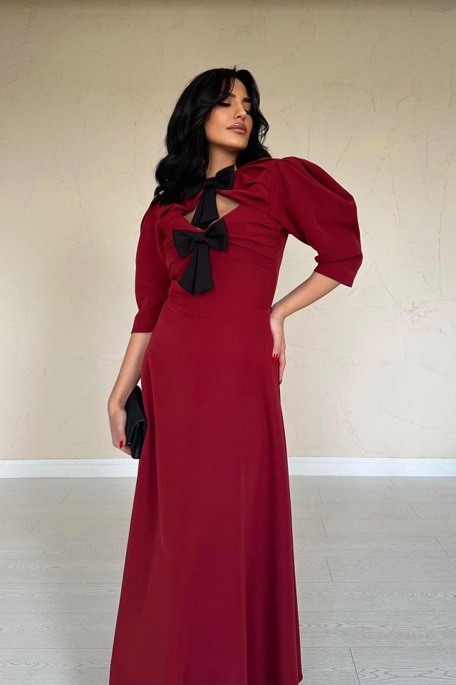 Bordo Ön Dekolteli Fiyonk Garnili Uzun Elbise