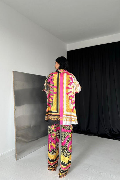 Desenli Gömlek Ve Desenli Pantolon Takım