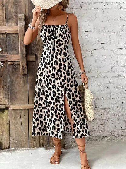 Kadın Askılı Yakadan Bağcıklı Yırtmaçlı Leopar Desenli Midi Süprem Elbise