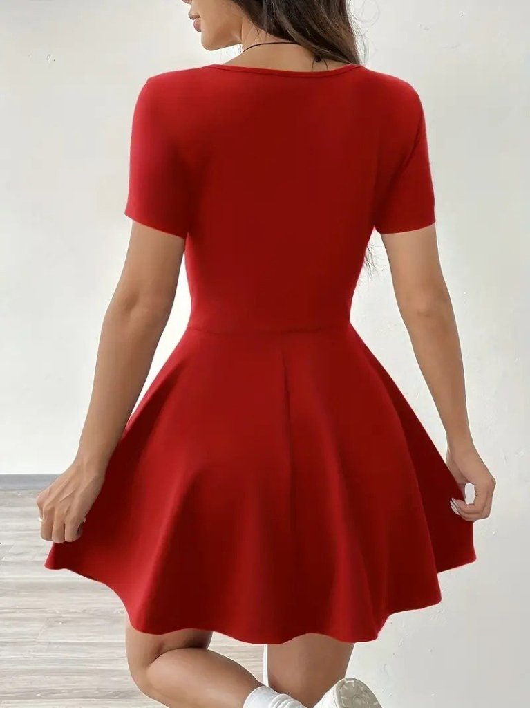 Kadın Kısa Kollu Kare Yaka Short Detaylı Cepli Dalgıç Elbise