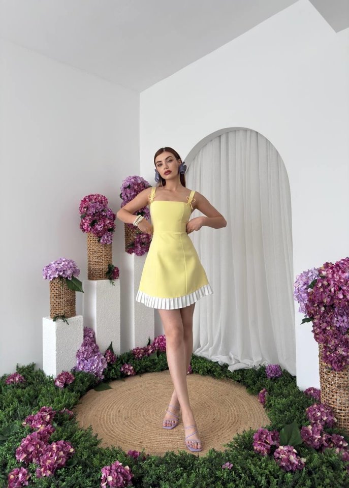 Steel Fiyonk Detay Elbise