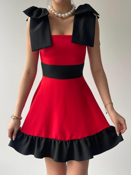 Miron Omuz Fiyonklu Elbise