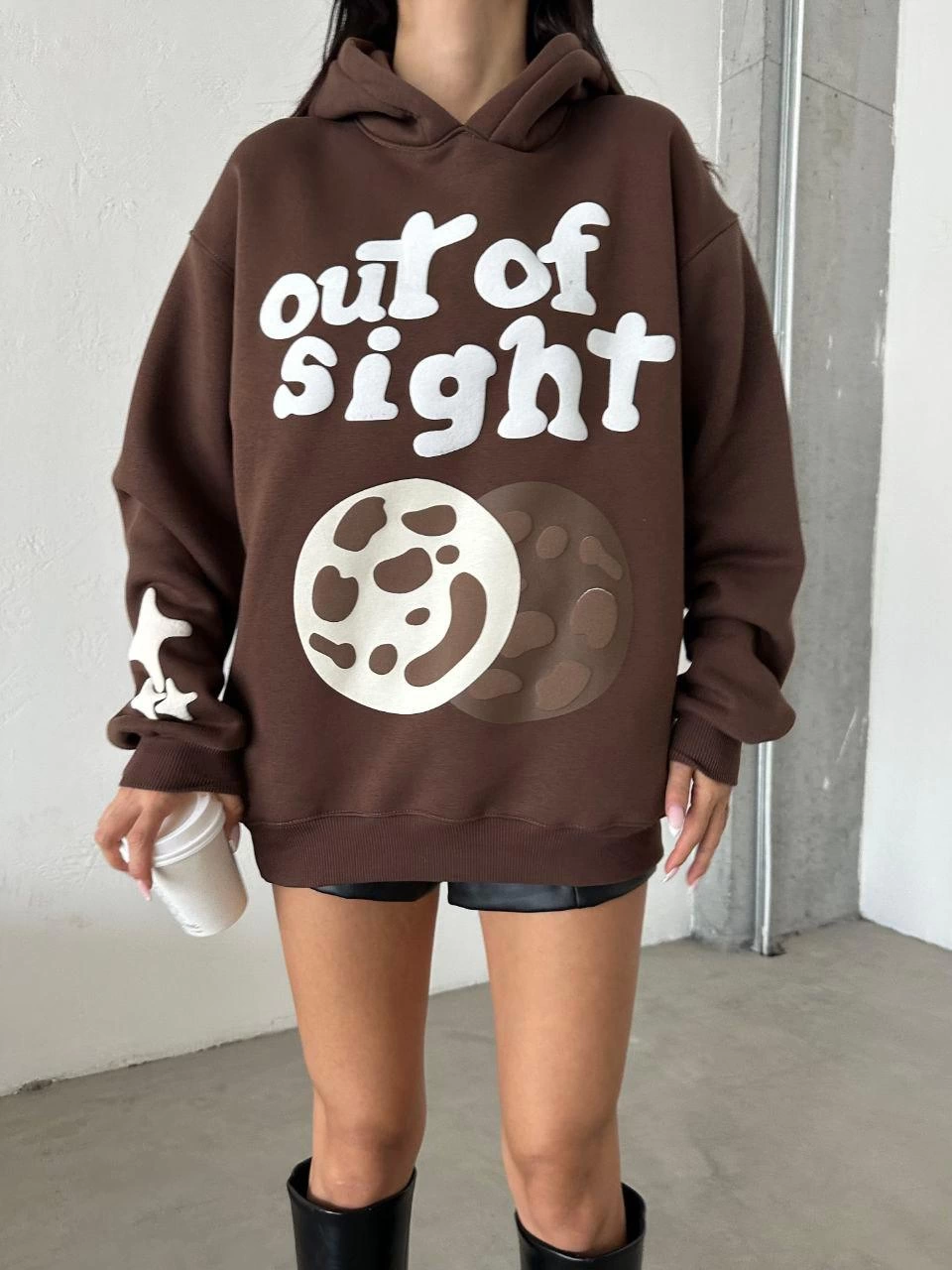 3 iplik şardonlu oversize out of baskılı sweat kahve