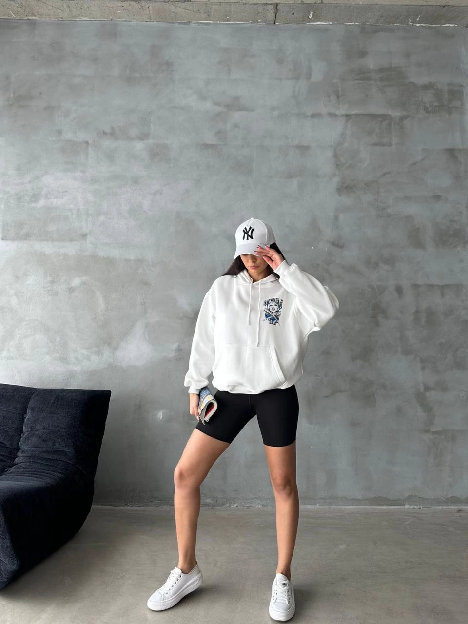 3 iplik şardonlu oversize kafa baskılı sweat beyaz