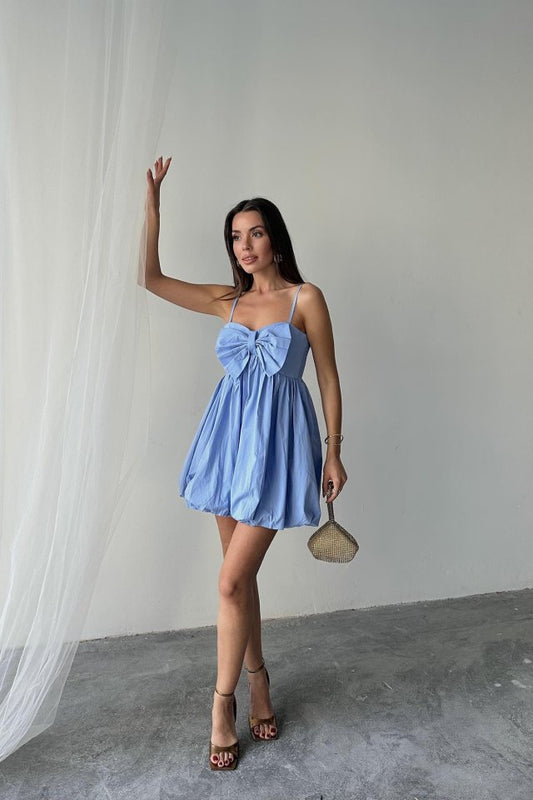 Mavi Önü Fiyonklu Askılı Elbise