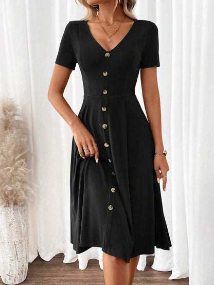 Kadın Kısa Kollu V Yakalı önden Düğmeli A Kesim Dokuma Elbise