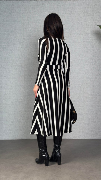 Kadın Uzun Kollu Kruvaze Yaka Kemer Dahil çizgili Triko Elbise
