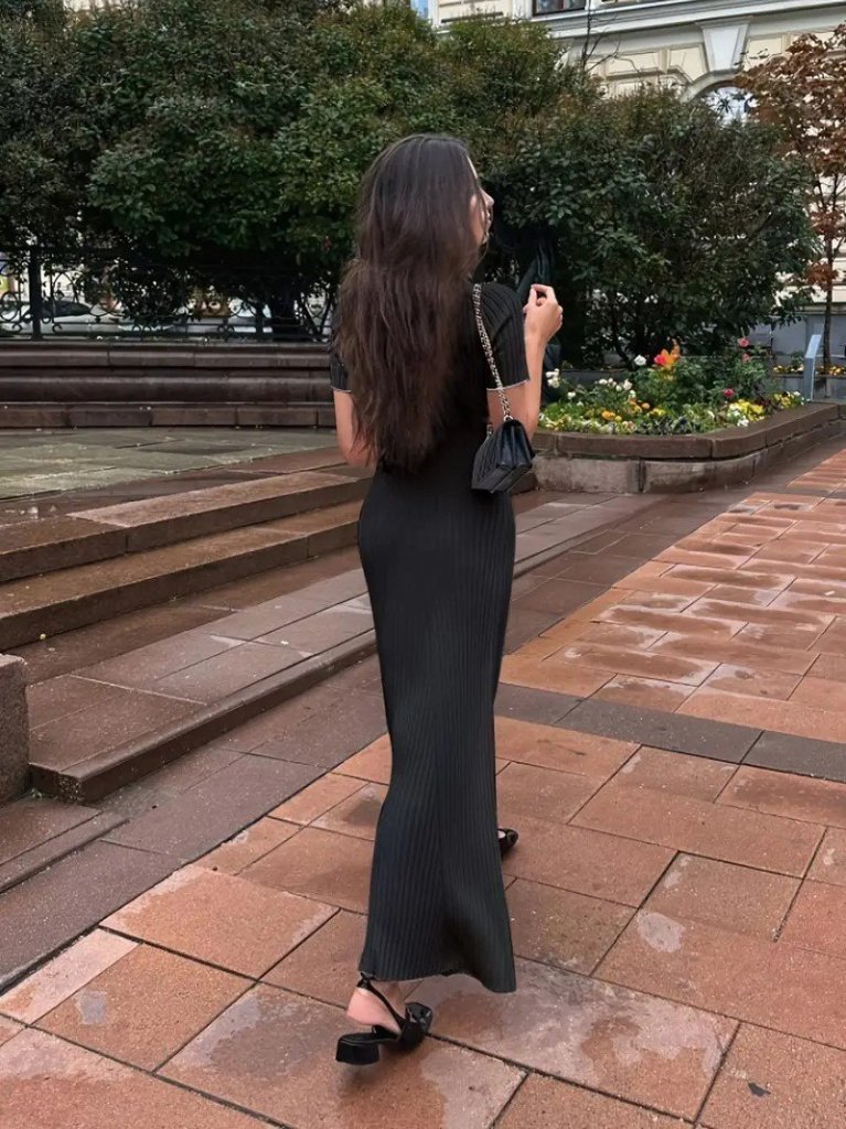 Kadın Kısa Kollu Yakalı önden Düğmeli Maxi Triko Elbise