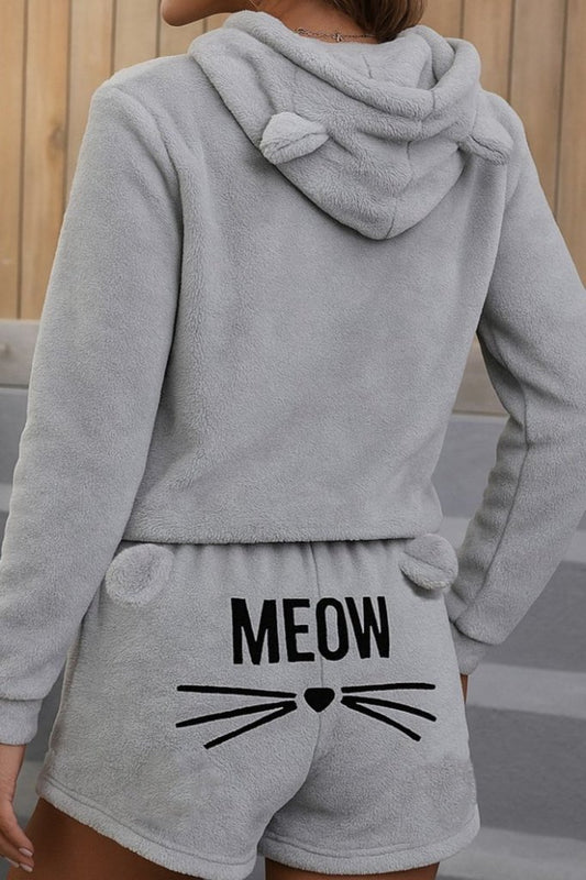 Kadın Uzun Kollu Kapşonlu Peluş Bluz Ve Kısa Short Ikili Takım