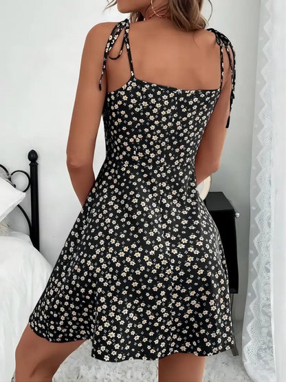 Kadın Ip Askılı Omuzlardan Bağcıklı çiçek Desenli Süprem Elbise